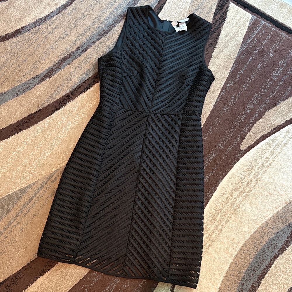 H&M Elegant Black Patterned Mini Dress